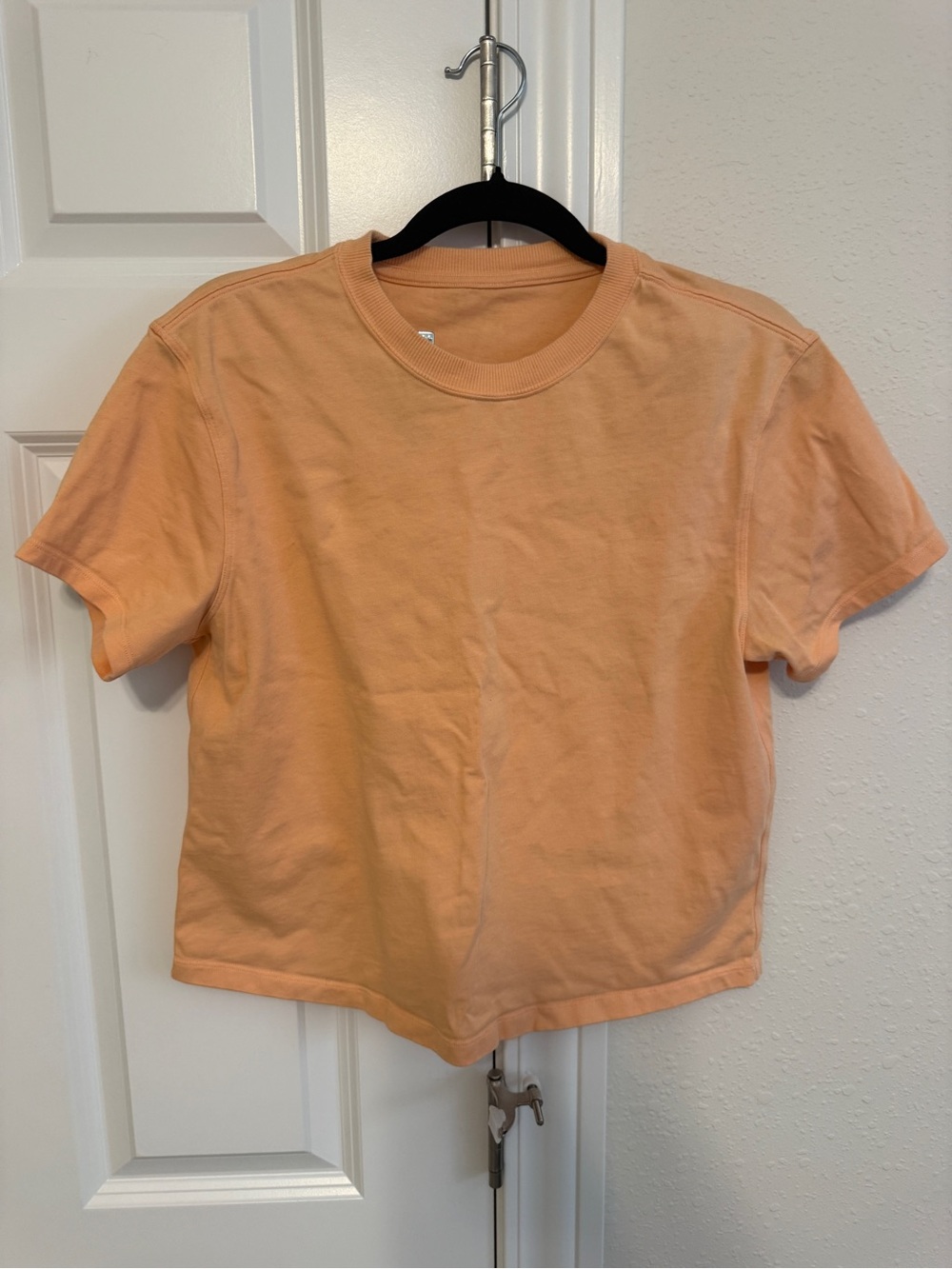 lululemon athletica Peach Cropped T-Shirt